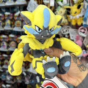 – THEVOLTAGE.CL POKEMON CENTER POKEMON FIT ZERAORA