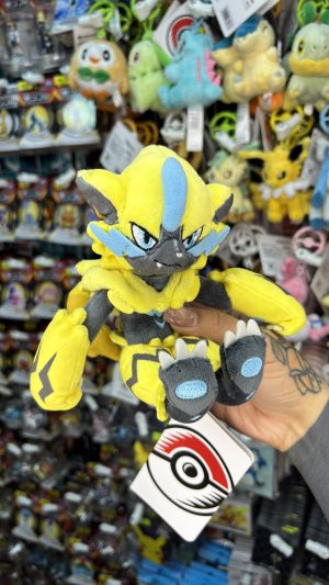 - THEVOLTAGE.CL POKEMON CENTER POKEMON FIT ZERAORA