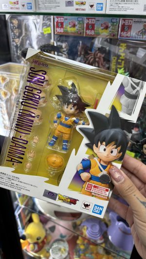 -   DRAGON BALL S.H.FIGUARTS SON GOKU MINI (DAIMA)