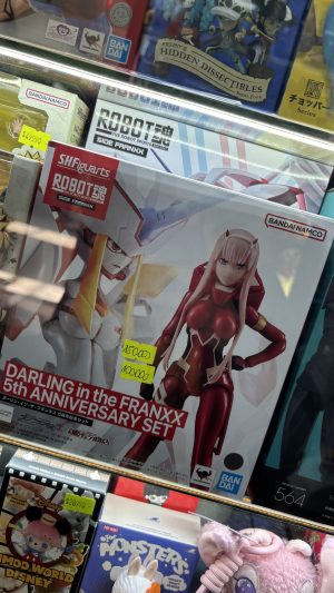CYBER DARLING IN THE FRANXX S.H.FIGUARTS 5th ANNIVERSARY SET