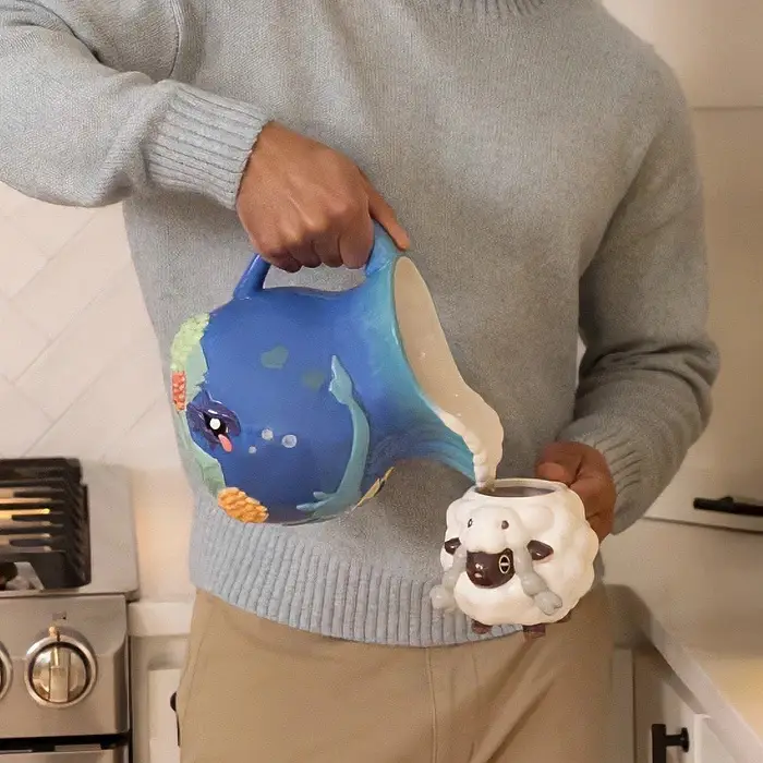 THEVOLTAGE.CL POKEMON CENTER LINEA HOGAR PITCHER/JARRA VAPOREON 2.8L - Imagen 3