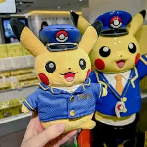 THEVOLTAGE.CL POKEMON CENTER PIKACHU TEMATICO JEFE DE ESTACION